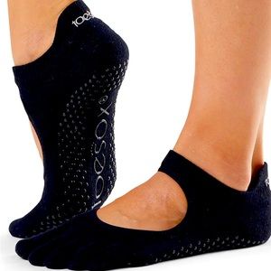 Full Toe Bellarina Grip Socks in Black